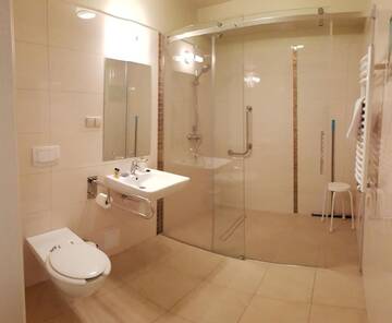 Фото номера Двухместный номер с 1 кроватью и балконом Отель Hotel Krakus г. Стегна 8