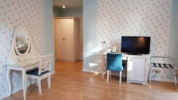 Фото номера Трехместный номер «Комфорт» Отель Hotel Krakus г. Стегна 4