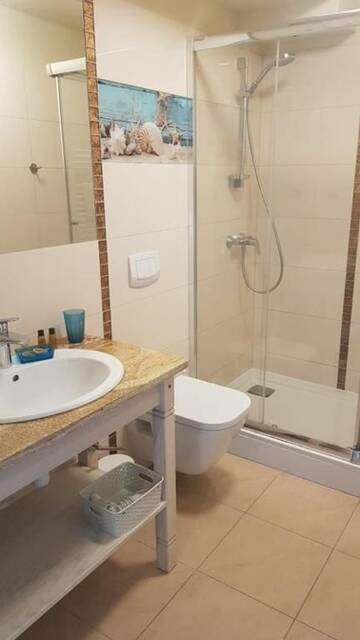 Фото номера Трехместный номер Отель Hotel Krakus г. Стегна 7