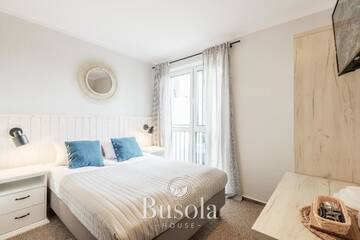 Фото номера Двухместный номер с 1 кроватью Проживание в семье Busola House г. Стегна 5