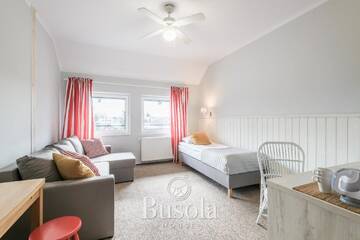 Фото номера Семейный двухместный номер с 1 кроватью Проживание в семье Busola House г. Стегна 3
