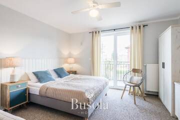 Фото номера Трехместный номер с балконом Проживание в семье Busola House г. Стегна 3