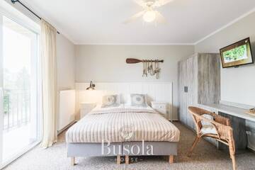 Фото номера Трехместный номер с балконом Проживание в семье Busola House г. Стегна 3